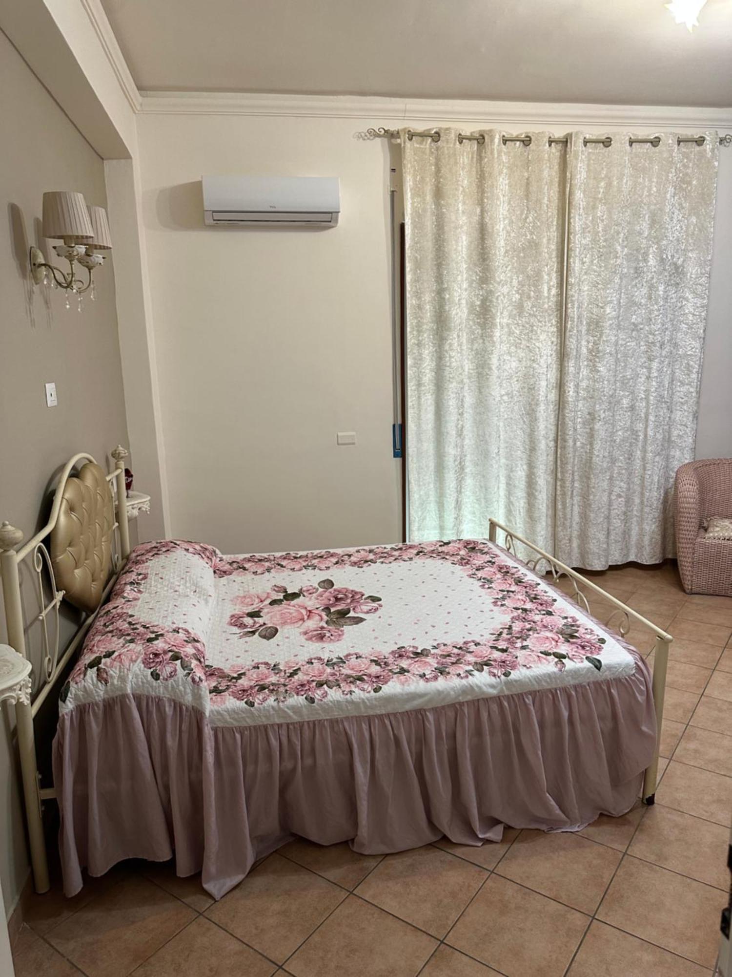 Apartemen 85 m² dengan 3 kamar tidur dan 3 kamar mandi pribadi di Casagiove Caserta Bagian luar foto